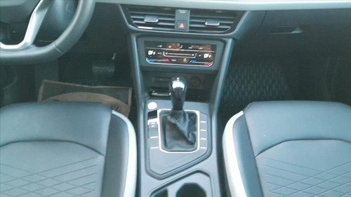 Volkswagen Taos 1.4 250 TSI TOTAL FLEX COMFORTLINE AUTOMÁTICO