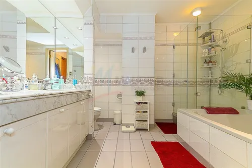 Departamento En Venta De 4 Dorm. En Vitacura