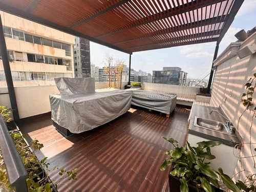 Penthouse En 3 Niveles De 420m2, Amplia Terraza Privada, Vigilancia, Excelente Ubicación.