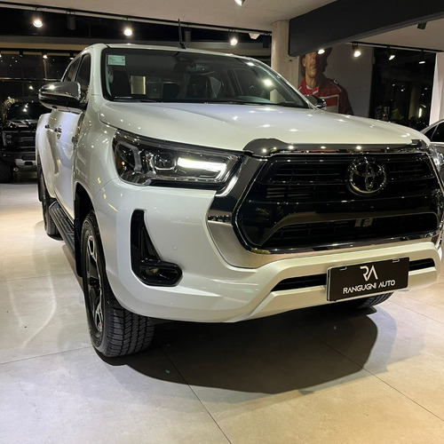 Imagen 16 de 19 de Toyota Hilux 2.8 Cd Srx 177cv 4x4 At