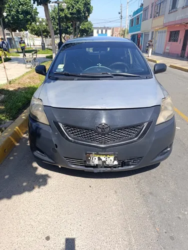 Se Vende Toyota Yaris 2011 Completamente Operativo