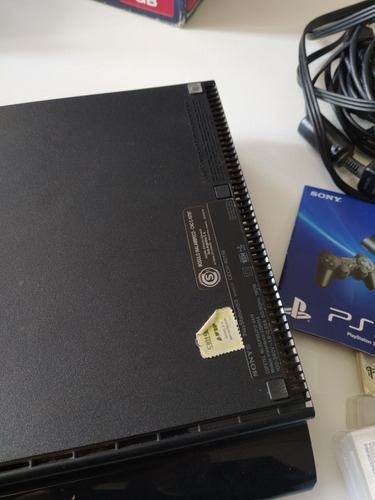 Imagen 7 de 10 de Playstation 3 Slim 250gb + 3 Juegos Físicos. Sin Joystick