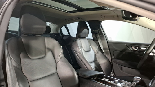 Volvo S60 2.0 T5 MOMENTUM AUTO