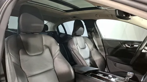 Volvo S60 2.0 T5 MOMENTUM AUTO