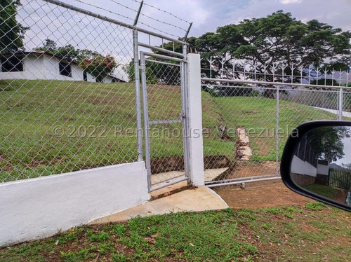 Julio Latouche 25-16896 Finca Ganadera En Venta Carabobo, 267 Hectáreas, Casa Principal De 550 Mts2, Dos Lagunas Para Riego.