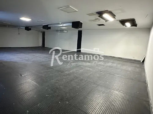 Oficina En Arriendo En Laureles. Cod A775816