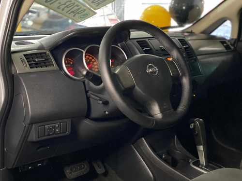 Nissan Tiida 2009 1.8 S Flex Aut. 5p