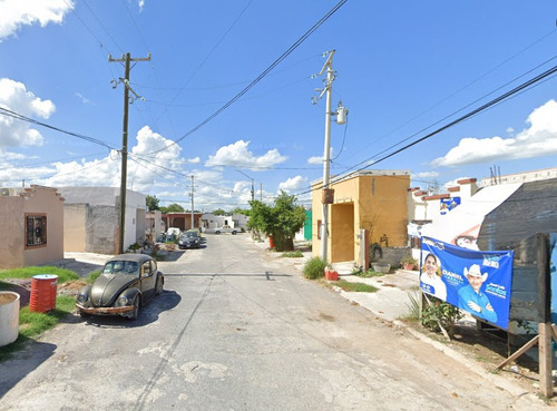 Casa En Remate Bancario Ubicada En Real Las Palmas, Sabinas Hidalgo, N.l. Sk04