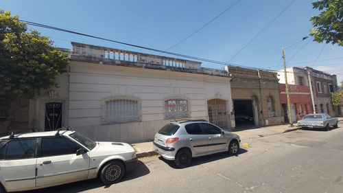 Imagen 1 de 14 de B° San Martin - Galpon Con Vivienda - Cordoba
