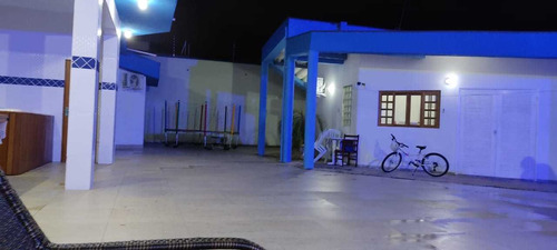 Casa Na Praia Com Piscina Aquecida, 2 Spa Com Hidromassagem Aquecidos, Ar Condicionado, Salão De Jogos, 2 Quadras Da Praia, Garagem Para 15 Ou Mais Carros,