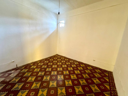 Venta 1 Dorm Arroyito Pasillo Interno Rosario