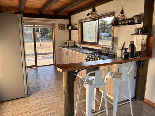 Parcela Casa Hermosa Con Piscina Y Jardines Preciosos
