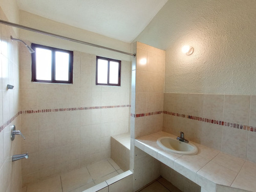 Imagen 19 de 30 de Vendo Hermosa Casa, Ubicada En Sector Preferencial De Alta Plusvalia Y Seguridad, Excelente Condiciones Rodeada De Naturaleza