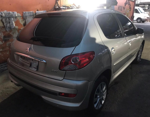 Imagem 7 de 12 de Peugeot 207 2011 1.4 Xr Flex 5p