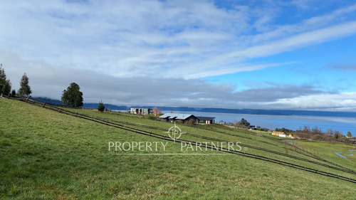 Sitio Con Vista Y Acceso Al Lago Ranco