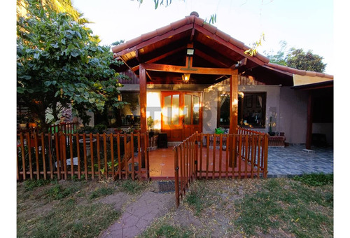 Casa En Venta, Con Amplio Terreno Puente Alto