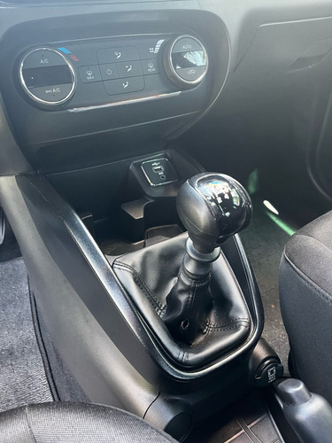 Fiat Cronos 1.3 Drive Flex Aut. 4P
