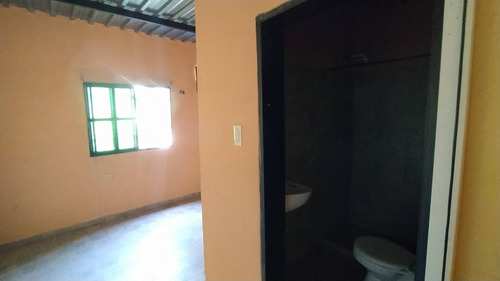 Imagen 9 de 16 de Local Comercial Casa En La Planta Alta Y Terreno 160m2 De Construccion