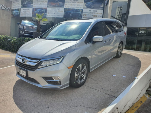 Imagen 1 de 12 de Honda Odyssey