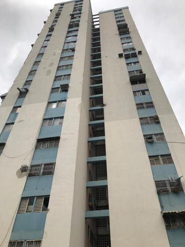 Imagen 1 de 8 de Apartamento En El Valle. Rg