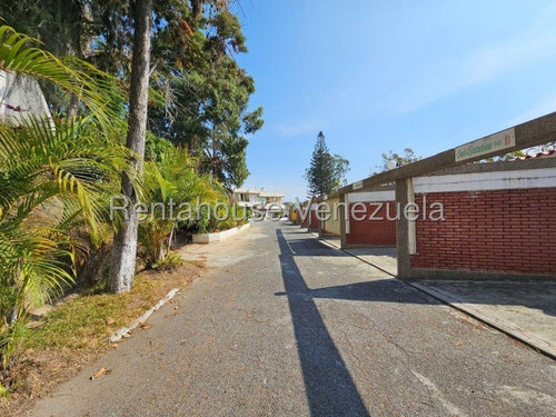 Hotel En Venta El Junquito Mls #25-18327 Em