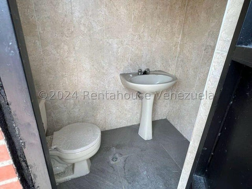 Edificio Comercial En Venta Boleita Sur Mls #24-26601 Bm