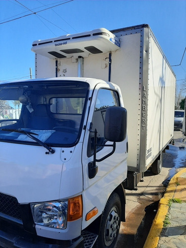 Camion Hyundai Hd78 Se Vende Con Trabajo Cuenta Con E/frio