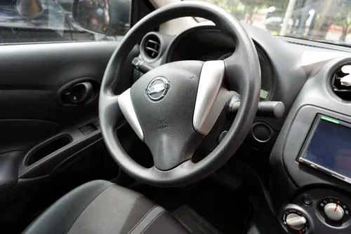 Nissan Versa 1.6 Drive