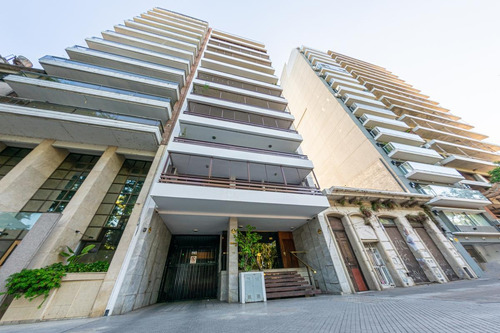 Imagen 1 de 28 de Departamento De Piso Exclusivo 4 Dormitorios Con Cochera Y Baulera Centro Frente Al Rio