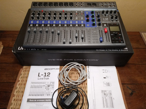 Mezcladora Digital Zoom Livetrak L-12 Interfaz Usb Placa