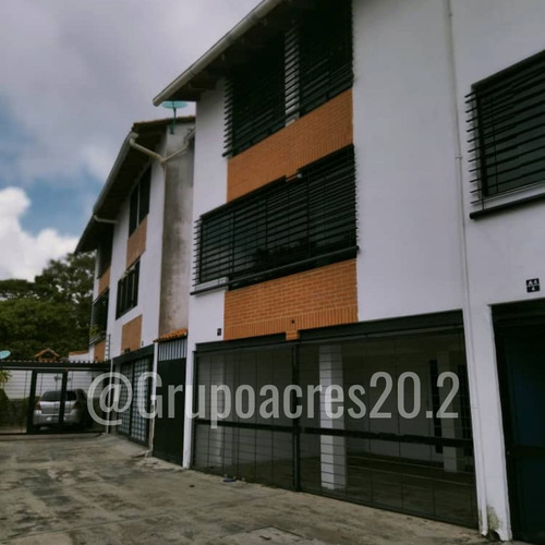 Imagen 2 de 13 de Grupo Acres 20.2 Vende Bello Town House A Estrenar Loma Magia Khx