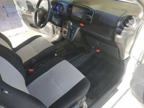 Imagen 5 de 14 de Toyota Pixis 2021 Semi Full En Bavaro