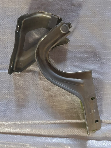 Bisagra Izquierda Capot Fiat Doblo 2011-18 Original (Usado)