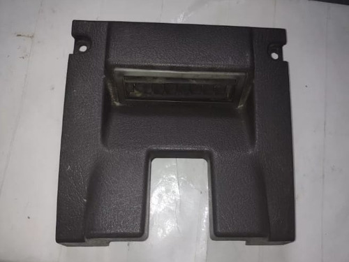 Bisel De Ventilación Columna De Tablero Inferior Mazda B2200 (Usado)