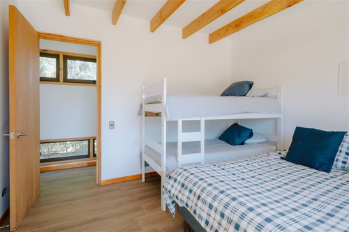 Casa En Venta Condominio Polo, 3 Dormitorios, Maitencillo.