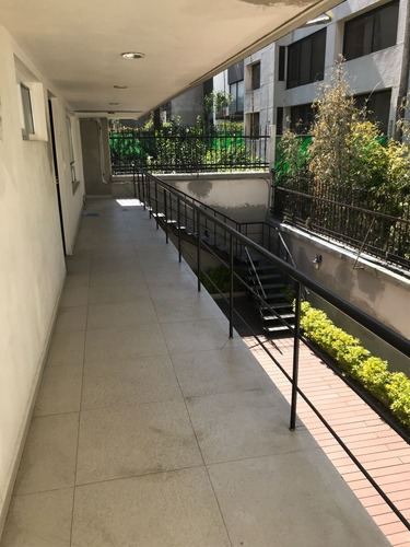 Casa Con Uso De Suelo Comercial Y Para Oficina En Polanco