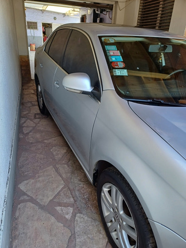Volkswagen Vento 2.5 Advance 170cv