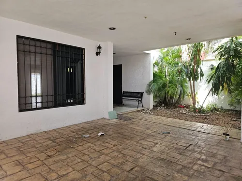 Casa En Venta Con Piscina, En Mérida Yucatán En Paraíso Maya