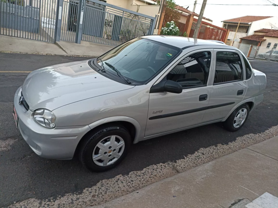 Chevrolet Corsa Classic 1.0 Life 4p Álcool