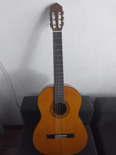 Guitarra Criolla Clásica Yamaha C40 Con Funda 