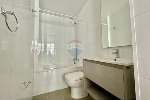 Estudio Nuevo Con Amplio Balcón En Ñuñoa, Piso 4