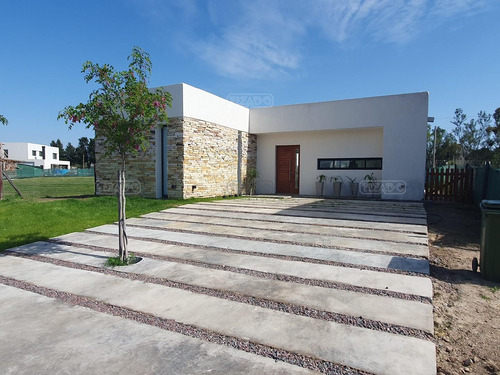 Casa  En Venta En Santa Ana, Villanueva, Tigre