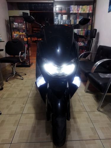 Imagem 1 de 7 de Yamaha Nmx 160 Abs