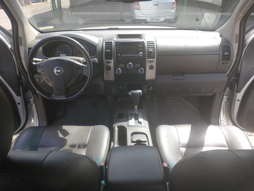 Imagem 8 de 15 de Nissan Frontier Sl Ano 2014 Cd Automática Série 10 Anos