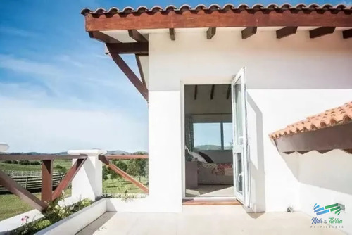 Excepcional Casa De Campo, Ideal Para Vivir Todo El Año, Costa De Arroyo Y A 30 Minutos De Punta