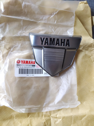 Emblema Frontal Yamaha Crypton 110 Original Japonés 