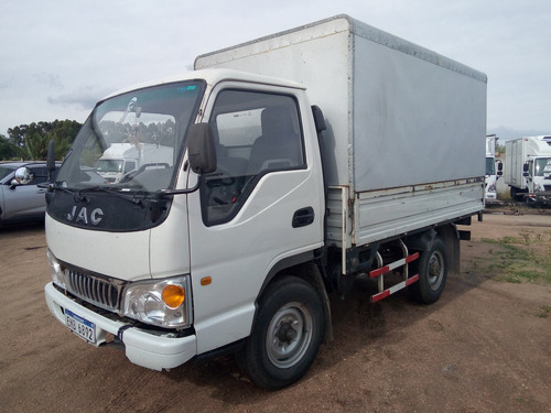 Camión Jac 1035, Caja Con Furgón, Buen Estado