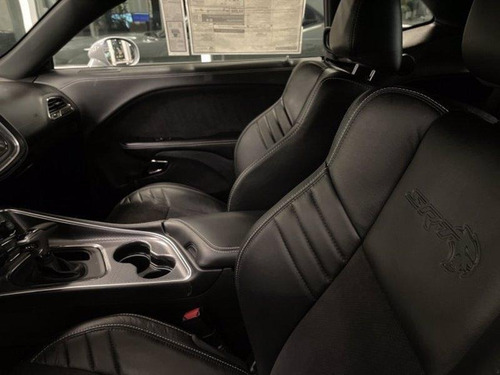 Imagem 8 de 9 de Dodge Challenger 6.4 Srt8 Hemi 16v 2p 2p