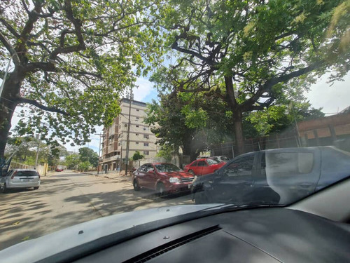 Imagen 4 de 9 de Terreno En Venta Av. Bolívar Norte Valencia Cod 442577 Luisana Prieto 0414-3484001