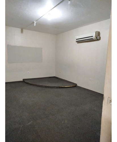 Alquiler Planta Alta En Casa Comercial 200m2 La Carlota 4706